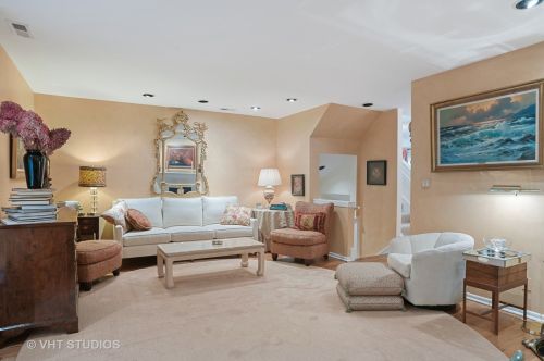 749 Dickens Ave, Chicago IL 60639-3434 exterior