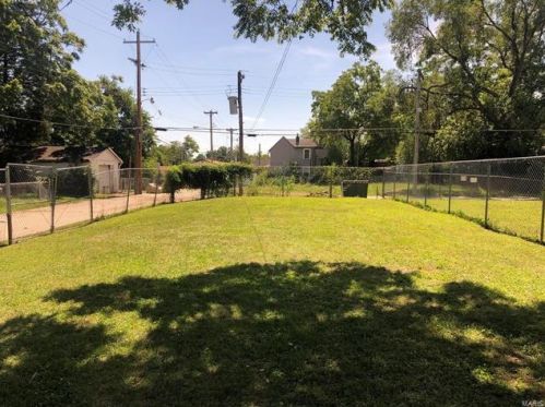 2844 Burd Ave, Saint Louis MO 63112-4216 exterior