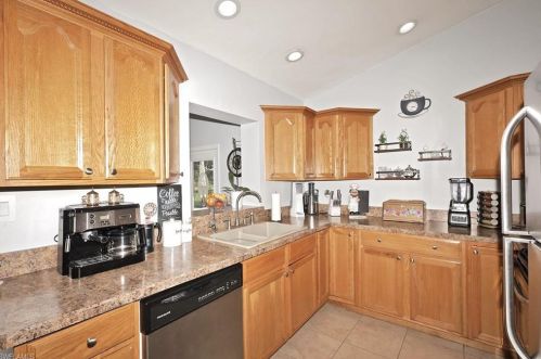 281 20 Ave, Naples FL 34120-6307 exterior