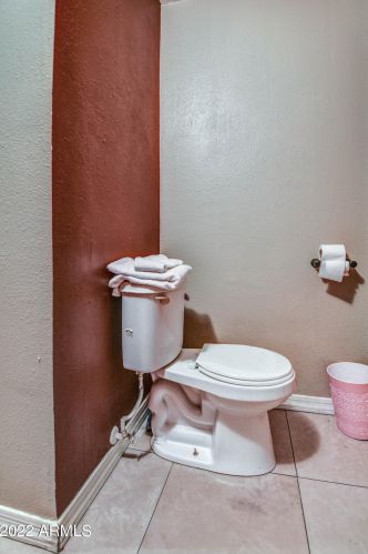 5307 Camelback Rd, Phoenix AZ 85033-1534 exterior