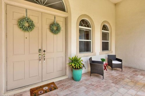 4515 14th Ave, Naples, FL 34117-9126