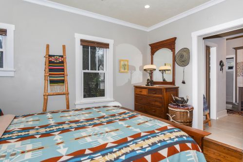 1328 Miles Ave, Kalamazoo MI  49001-4934 exterior