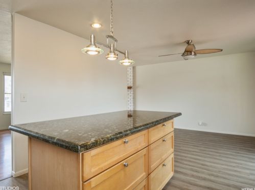 7940 860, Sandy UT exterior