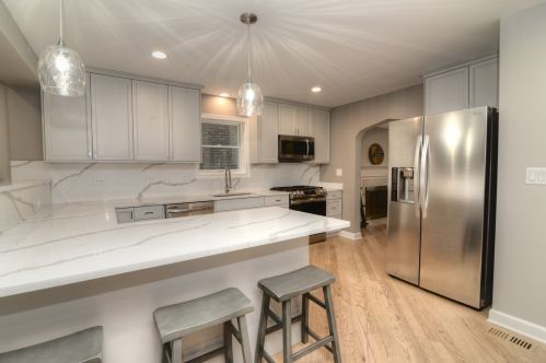 1638 74th Ct, Chicago IL  60707-4221 exterior