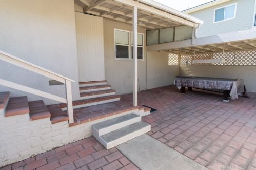 701 Valencia Mesa Dr, Fullerton CA 92835-4006 exterior