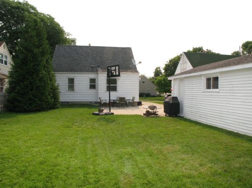 3411 95, Milwaukee WI 53222-3555 exterior