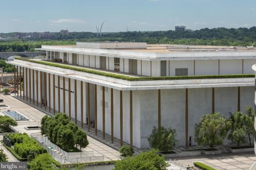 2500 Virginia Ave, Washington DC  20037-1900 exterior