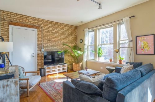 3410 Belden Ave, Chicago, IL 60647-2408