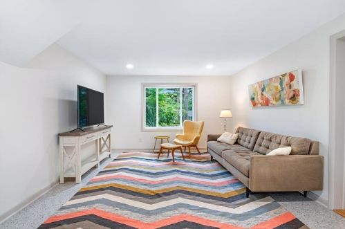 3904 Gladney Dr, Atlanta GA  30340-4618 exterior