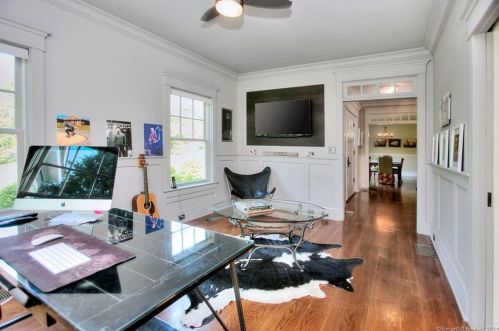 87 North Ave, Westport CT  06880-2723 exterior