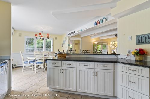 802 Clark St, Point Pleasant Beach NJ 08742-2326 exterior