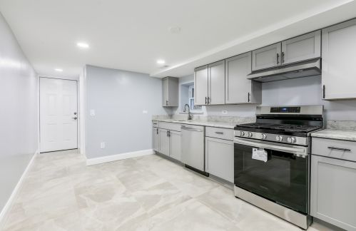 5410 Kimball Ave, Chicago IL  60625-4620 exterior