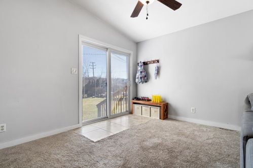 356 Spring Valley Rd, Pittsburgh PA  15243-1418 exterior