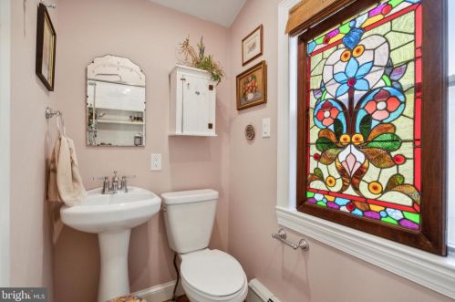 652 Johnson St, Philadelphia PA 19138-1039 exterior