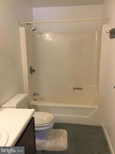 123 Nicholas Rd, Lancaster PA 17603-9423 exterior