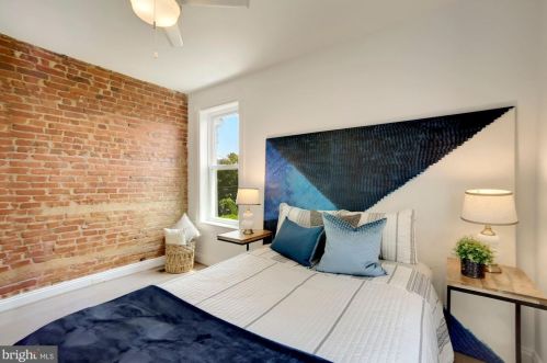 308 T St, Washington DC 20001-1843 exterior