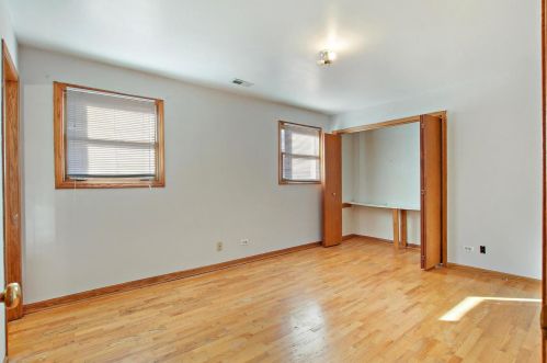 6601 Cornelia Ave, Chicago IL 60618-6035 exterior