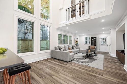 680 Holmes St, Atlanta GA  30318-7626 exterior