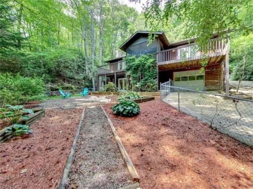 4105 Pickens Hwy, Rosman, NC 28772-5516
