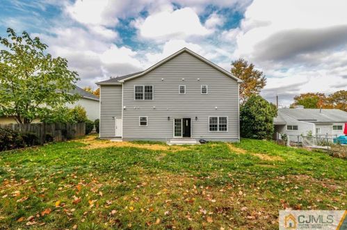 6 Dayton Rd, Edison NJ  08817-4007 exterior