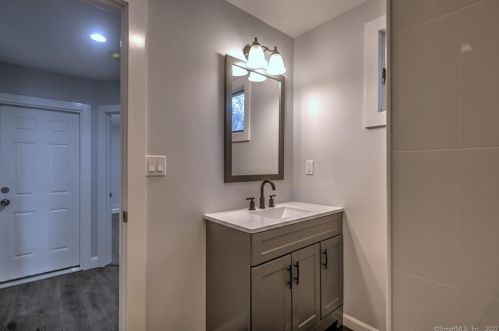 27 Myrtle St, Norwalk CT 06855-1314 exterior