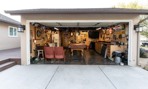 1352 Hill Ave, Fullerton CA 92833-4010 exterior