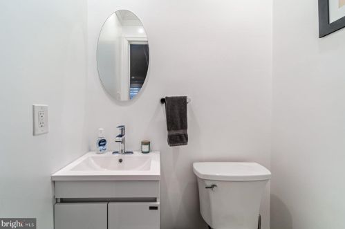 4636 Verplanck Pl, Washington DC 20016-2431 exterior