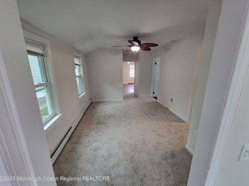 180 Morningside Ave, Middletown NJ  07748-5746 exterior