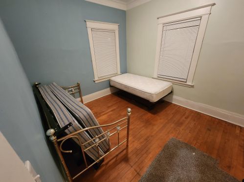 2212 28th St, Milwaukee, WI 53215-2426