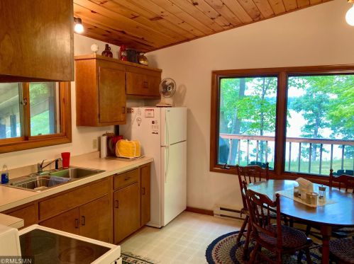 4593 28th Ave, Hackensack, MN 56452-2142