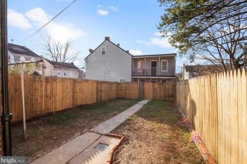 460 Queen St, Lancaster PA  17603-5618 exterior