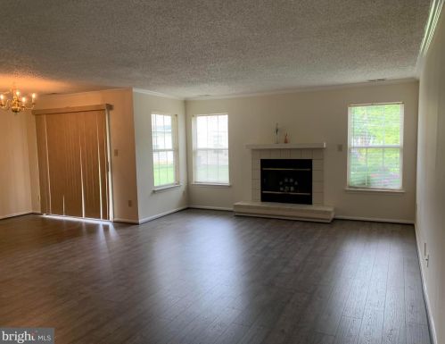 406 Talon Ct, Trenton NJ  08648-2535 exterior