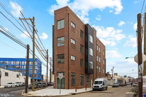 1733 2nd St, Philadelphia PA 19122-1939 exterior