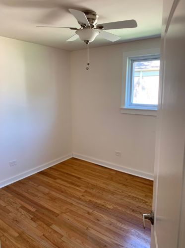 14215 Dobson Ave, Dolton IL 60419-2707 exterior