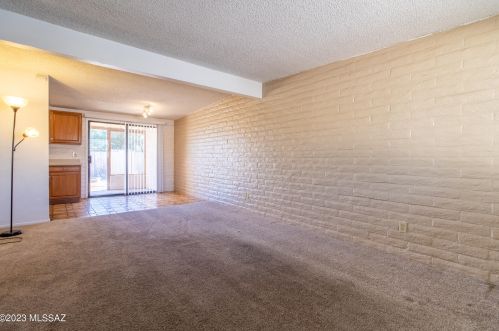 7826 Almond St, Tucson AZ  85730-4325 exterior