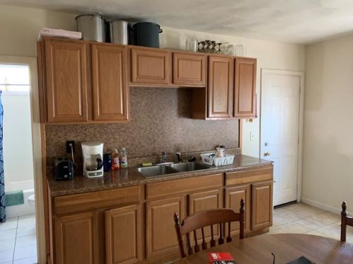 448 Admiral St, Providence RI 02908-2417 exterior