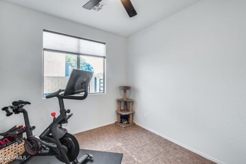 42007 45th Dr, Phoenix AZ  85086-1445 exterior