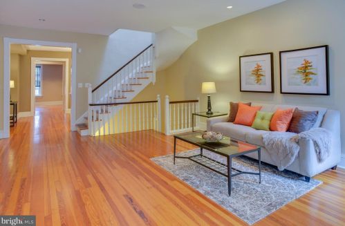 1731 Riggs Pl, Washington DC 20009-6248 exterior