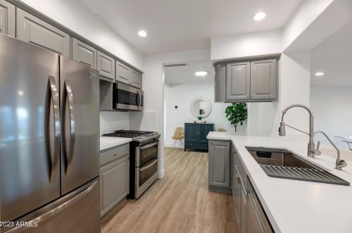 402 Coolidge St, Phoenix AZ  85013-2715 exterior