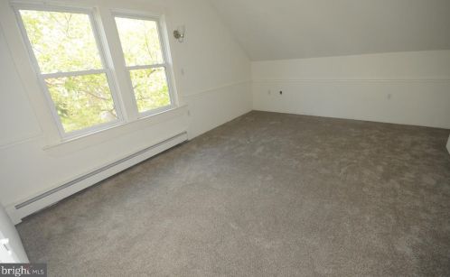 60 Main St, Roebling NJ 08554-1220 exterior