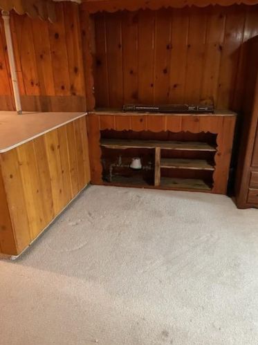 1051 Short St, Grand Rapids MI 49503-1944 exterior