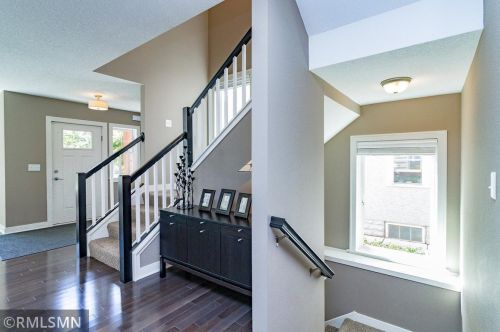 1329 Hartford Ave, Saint Paul MN 55116-1648 exterior