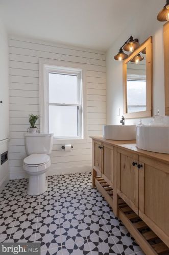 24 New St, Lancaster PA 17602-2047 exterior