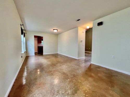 1120 Emmitt Run, Austin TX  78721-3028 exterior