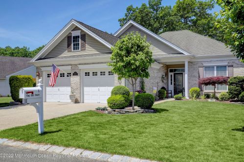 6 Cog Hill Ct, Jackson Twp, NJ 08527-4065