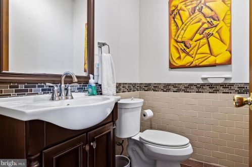 79 Orchard Ave, Runnemede NJ 08078-1356 exterior