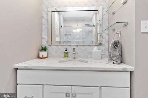 8135 Ardleigh St, Philadelphia PA  19118-3411 exterior