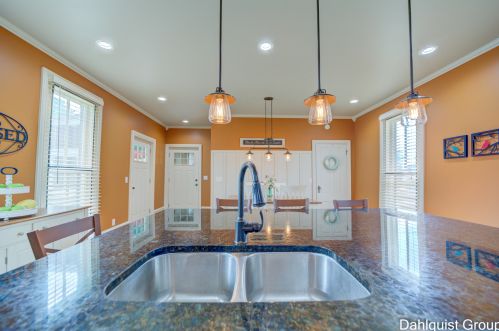 523 Clay Ave, Meskegon MI 49440-1002 exterior