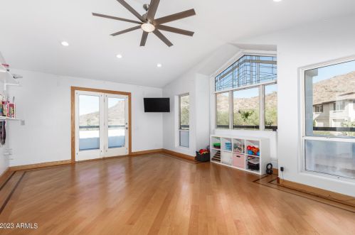 15254 12th St, Phoenix AZ  85022-3805 exterior