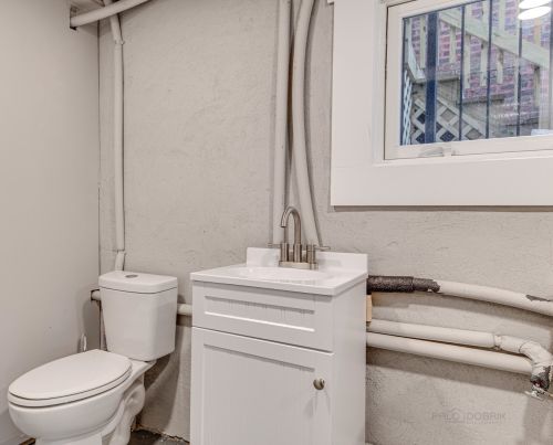 5228 Green St, Chicago IL  60609-6132 exterior